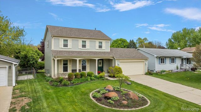 2832 Warrior Drive, Wixom, MI 48393