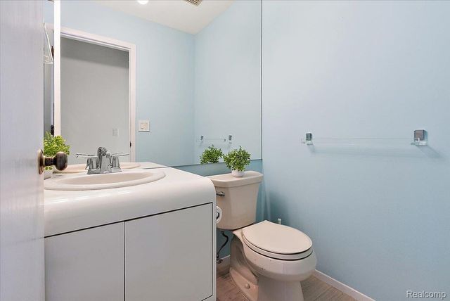 2832 Warrior Drive, Wixom, MI 48393
