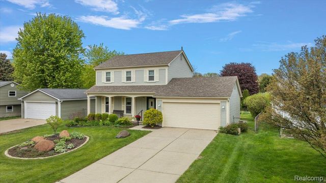 2832 Warrior Drive, Wixom, MI 48393