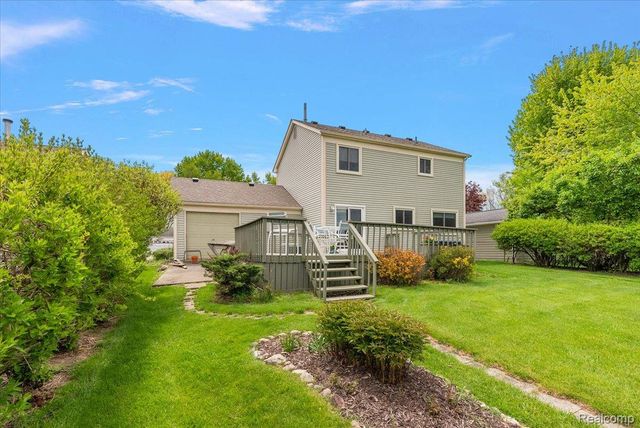 2832 Warrior Drive, Wixom, MI 48393