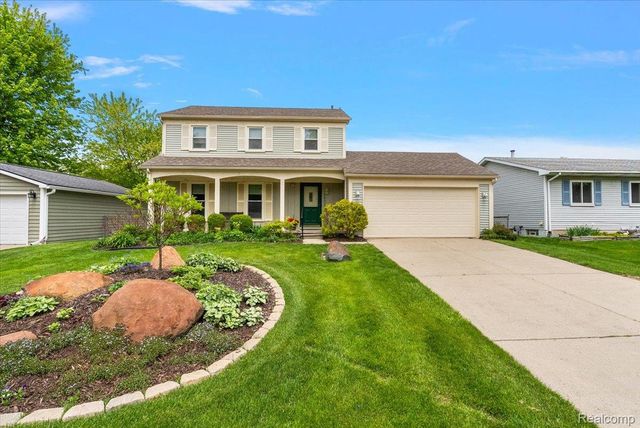 2832 Warrior Drive, Wixom, MI 48393