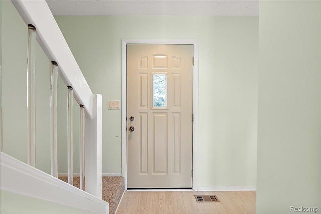 2832 Warrior Drive, Wixom, MI 48393