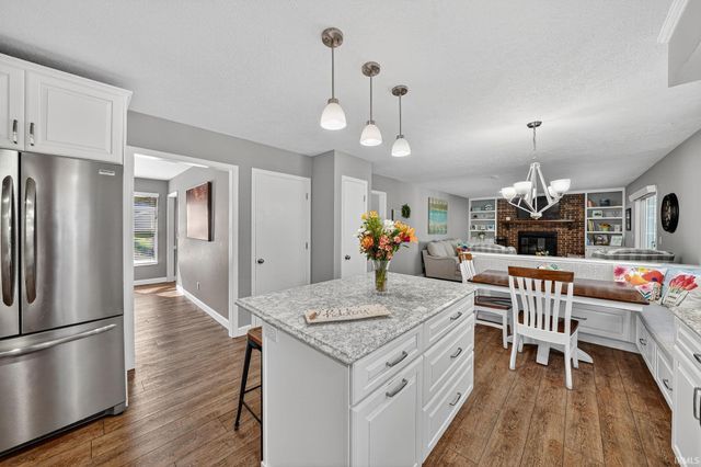 17925 Buckland Drive, Granger, IN 46530