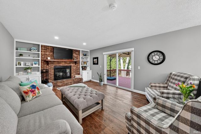 17925 Buckland Drive, Granger, IN 46530