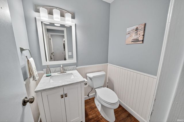 17925 Buckland Drive, Granger, IN 46530