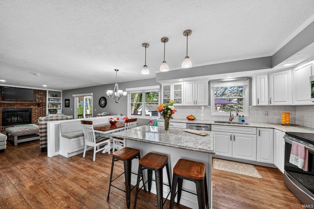 17925 Buckland Drive, Granger, IN 46530