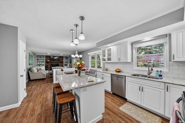 17925 Buckland Drive, Granger, IN 46530