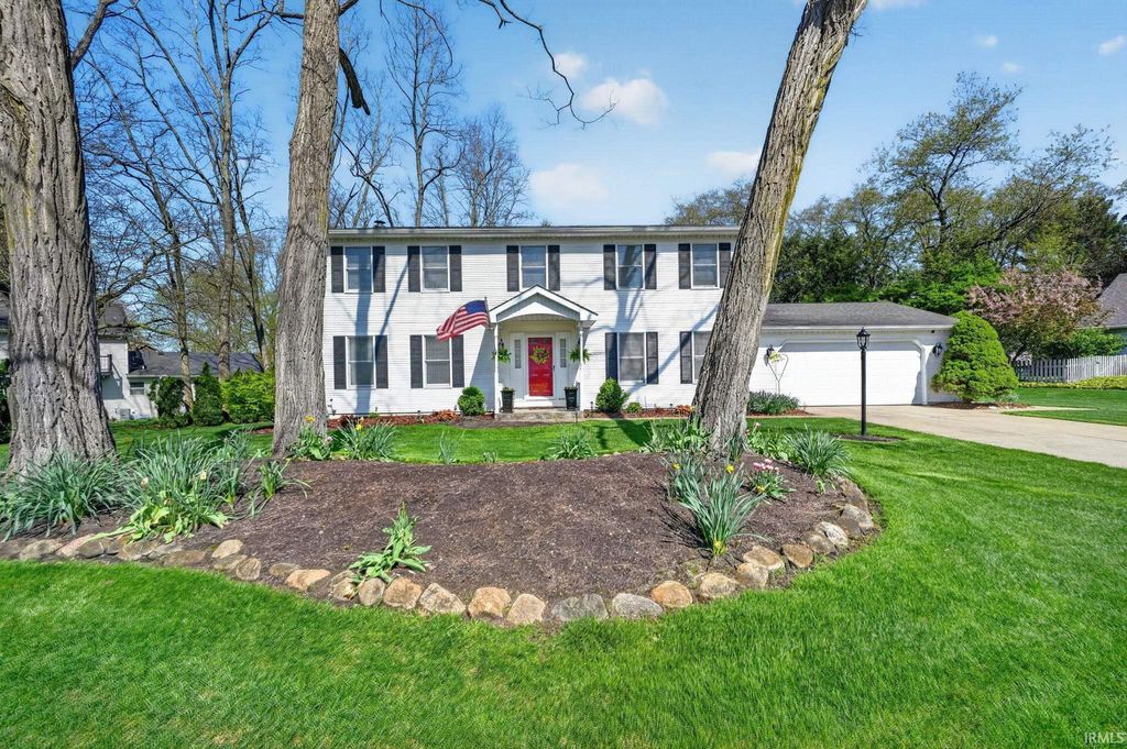 17925 Buckland Drive, Granger, IN 46530