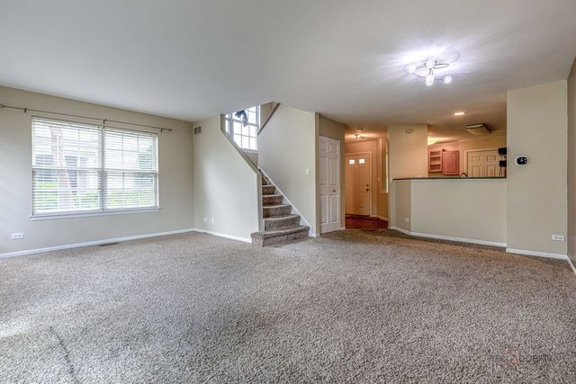 162 Fairfield Lane 162, Carol Stream, IL 60188