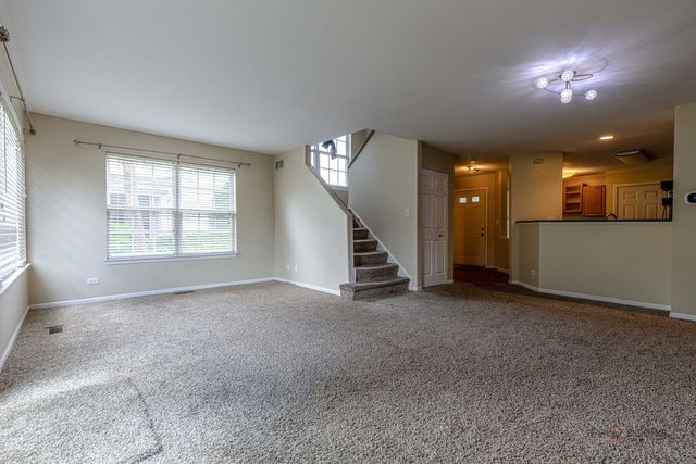 162 Fairfield Lane 162, Carol Stream, IL 60188