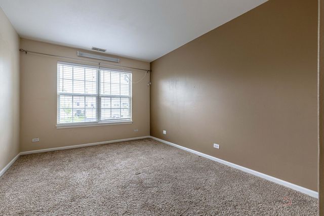 162 Fairfield Lane 162, Carol Stream, IL 60188