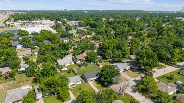 5143 S Detroit Avenue, Tulsa, OK 74105