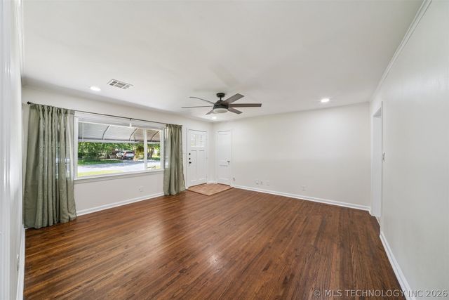 5143 S Detroit Avenue, Tulsa, OK 74105