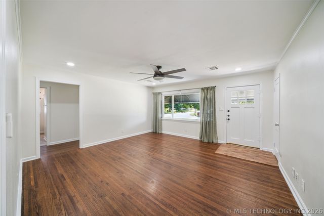 5143 S Detroit Avenue, Tulsa, OK 74105