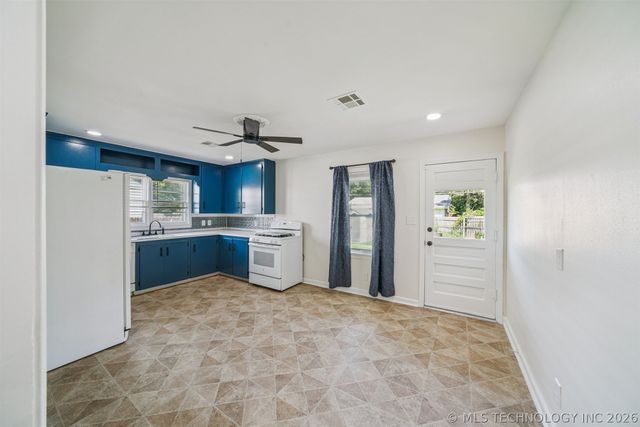 5143 S Detroit Avenue, Tulsa, OK 74105