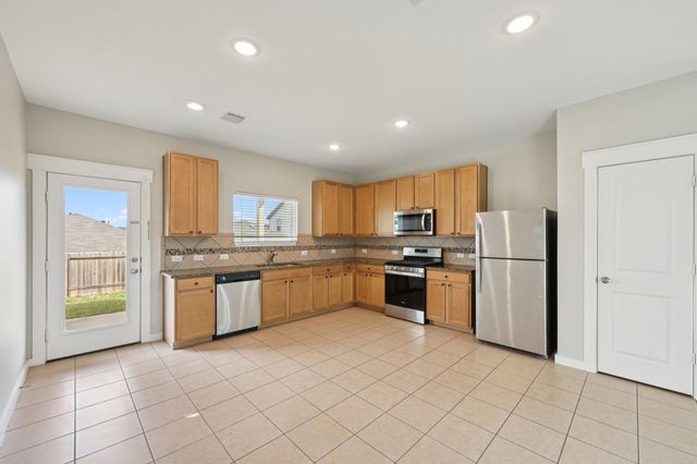 40828 Mostyn Hill Drive, Magnolia, TX 77354