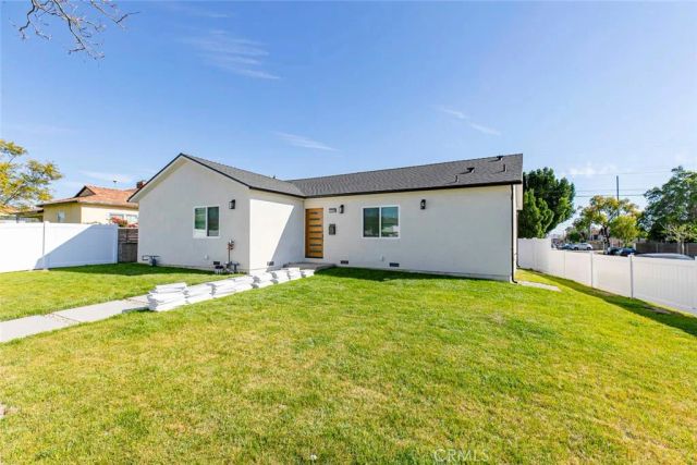 12340 Lull Street, North Hollywood, CA 91605