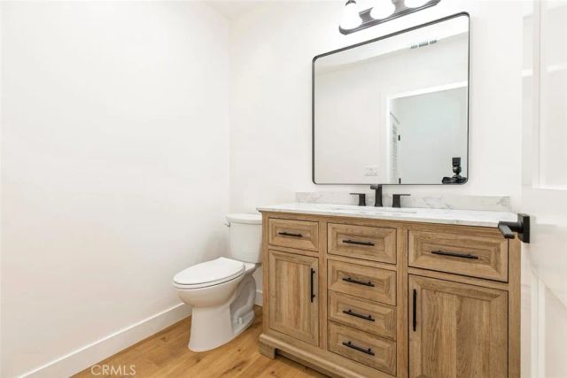 12340 Lull Street, North Hollywood, CA 91605