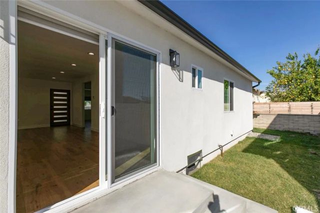 12340 Lull Street, North Hollywood, CA 91605