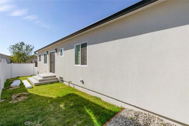 12340 Lull Street, North Hollywood, CA 91605