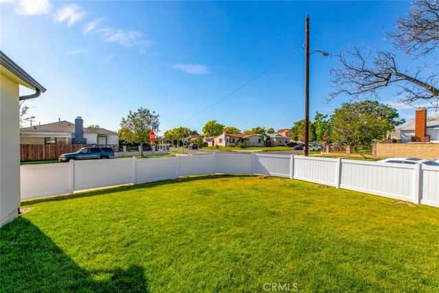 12340 Lull Street, North Hollywood, CA 91605