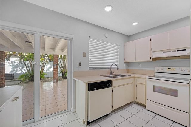 1616 SW 137th Place, Miami, FL 33175