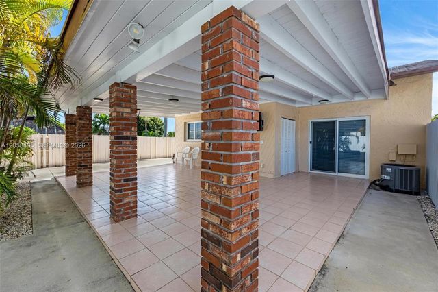 1616 SW 137th Place, Miami, FL 33175