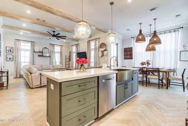 10510 E Landon Green Circle, Gulfport, MS 39503