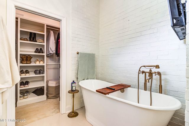 10510 E Landon Green Circle, Gulfport, MS 39503