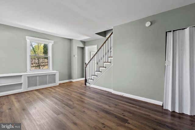 911 N HILL ROAD, Baltimore, MD 21218