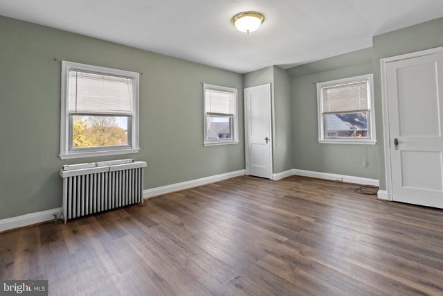 911 N HILL ROAD, Baltimore, MD 21218