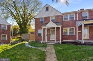 911 N HILL ROAD, Baltimore, MD 21218
