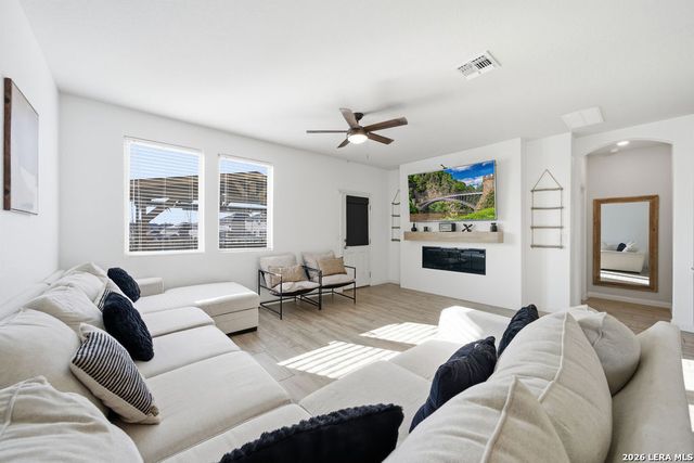 298 Whitetail Pass, San Antonio, TX 78253