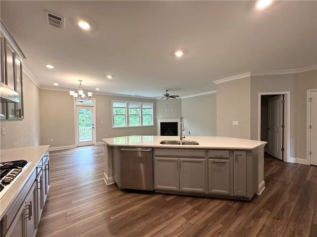 1468 Edgebrook Court NE, Atlanta, GA 30329