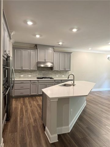 1468 Edgebrook Court NE, Atlanta, GA 30329