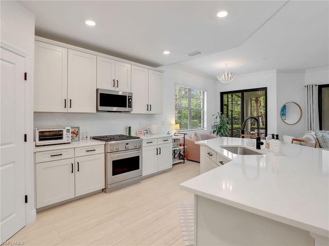 16356 Viansa WAY 101, Naples, FL 34110