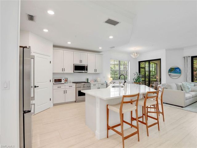 16356 Viansa WAY 101, Naples, FL 34110