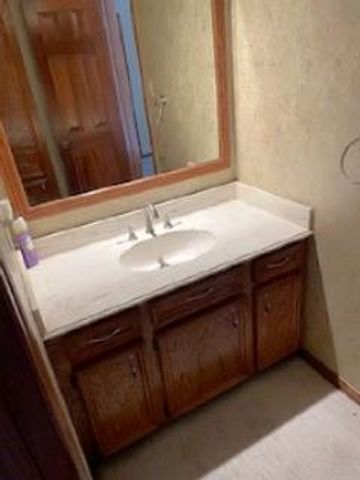 18 Windsor Drive, Conroe, TX 77304