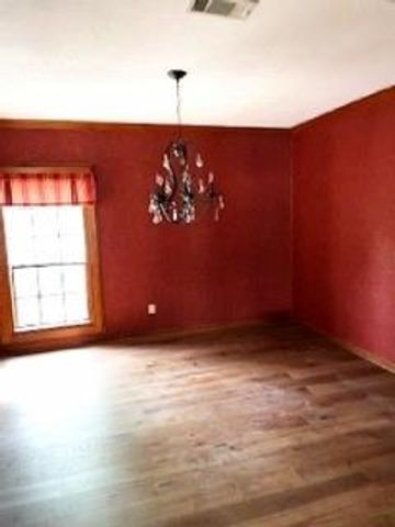 18 Windsor Drive, Conroe, TX 77304