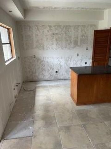 18 Windsor Drive, Conroe, TX 77304