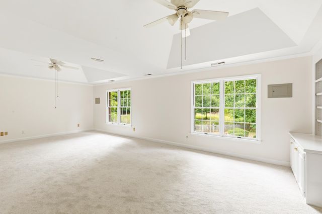220 Hillsboro Trace, Spartanburg, SC 29301