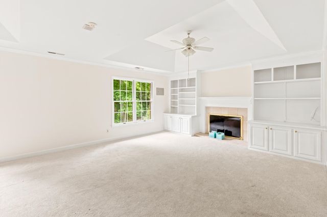 220 Hillsboro Trace, Spartanburg, SC 29301