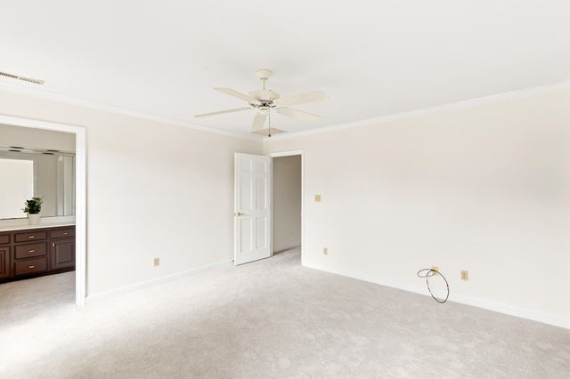 220 Hillsboro Trace, Spartanburg, SC 29301