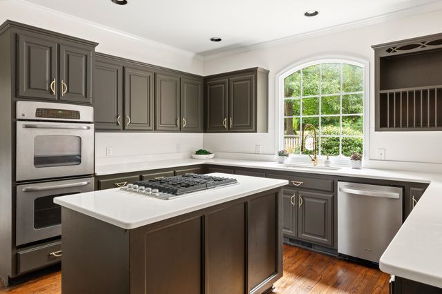 220 Hillsboro Trace, Spartanburg, SC 29301