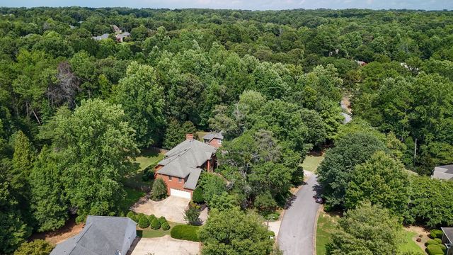 220 Hillsboro Trace, Spartanburg, SC 29301