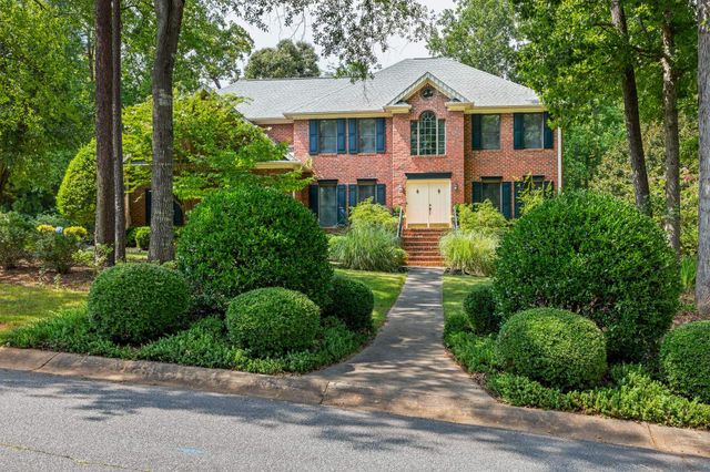 220 Hillsboro Trace, Spartanburg, SC 29301