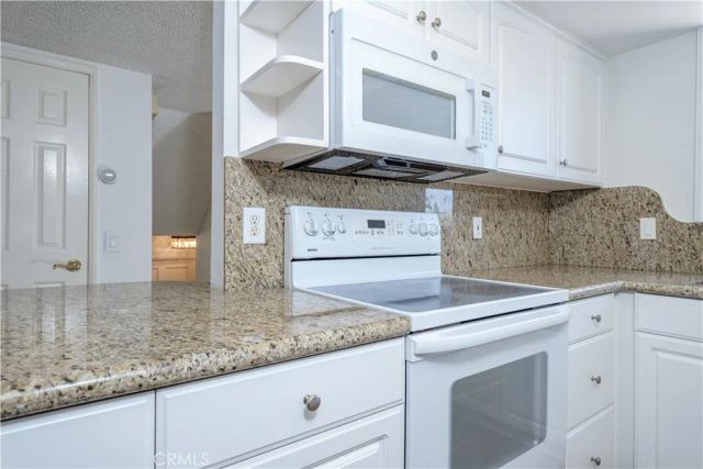380 W Wilson F106, Costa Mesa, CA 92627