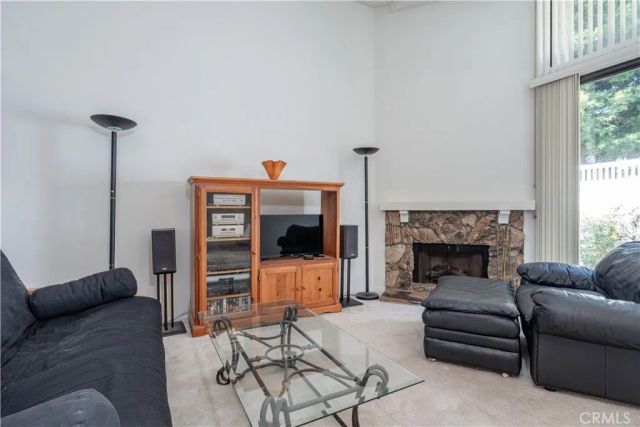 380 W Wilson F106, Costa Mesa, CA 92627