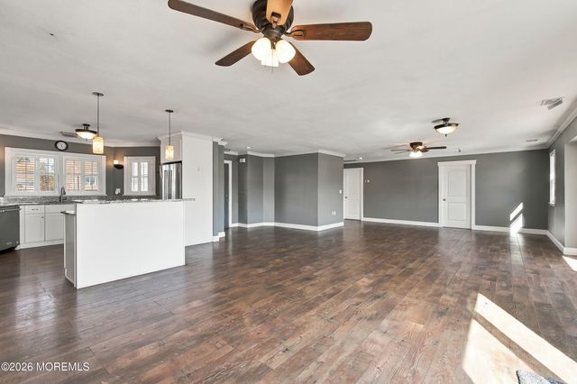 13 Pumpshire Road, Toms River, NJ 08753