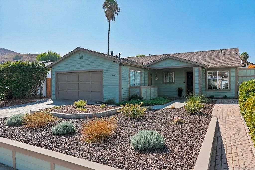 10925 Greencastle Street, Santee, CA 92071